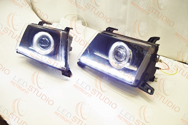 Bi Led фары Мицубиси Челленджер 97-